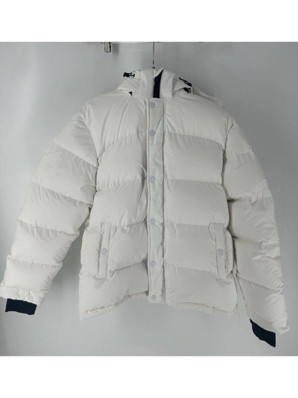 Aritizia TNA The Super Puff 700 Goose Down Fill Jacket Women’s L Read